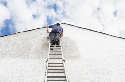 Peinture extérieure à Monbrun — façades et ravalement