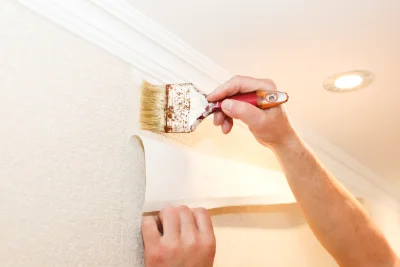 Pose de papier peint à Monbrun — revêtements muraux et toiles de verre